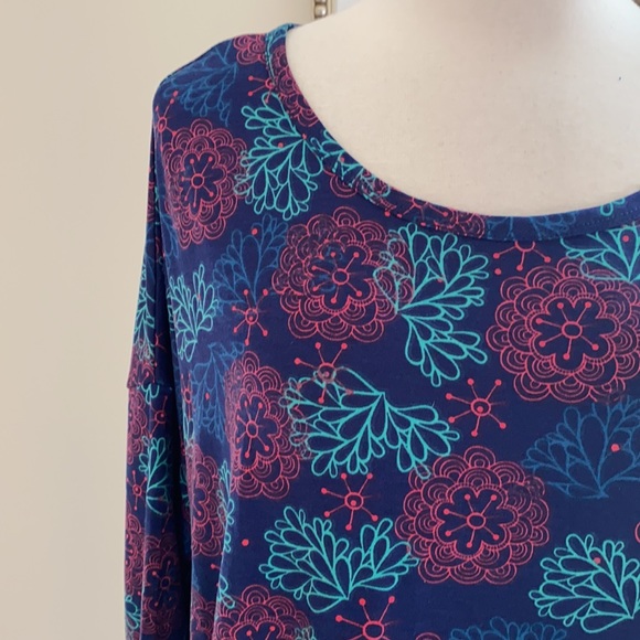 • Lularoe Irma Top • - Picture 1 of 7